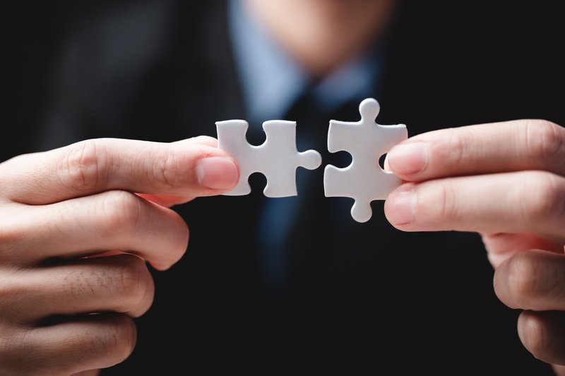business-success-concept-idea-jigsaw-puzzle-teamwork-solution-join-connection-strategy-team-together-match-with-cooperation-partnership-challenge